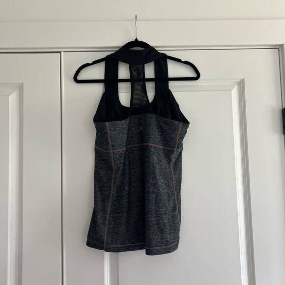 Lululemon Women's Razorback Athletic Tank Built in Bra Grey Black Size 12 - Picture 3 of 10